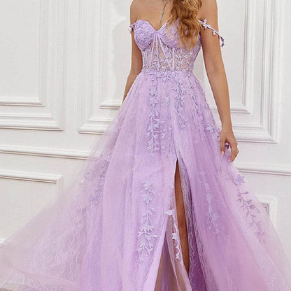 Elegant Evening Dress for Red Carpet - Lace Detail & Flattering Fit - Buy Center