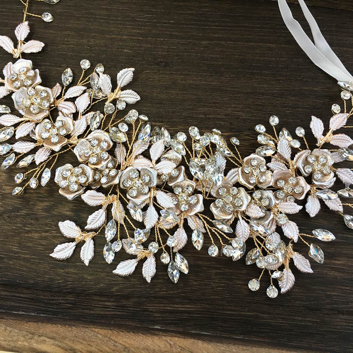 Elegant Wedding Headband - High-Quality Alloy Accessory for Brides - Buy Center