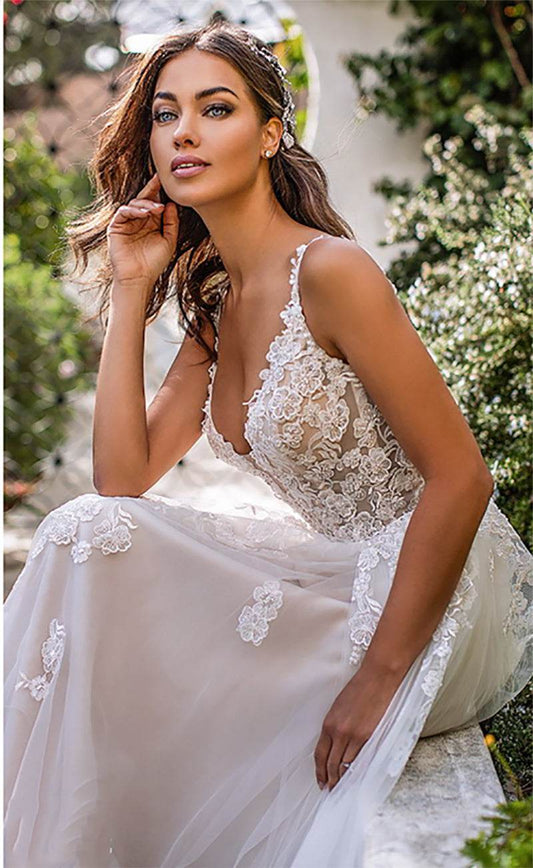 Elegant Deep V Slim Wedding Dress - Lace Suspender Evening Gown - Buy Center