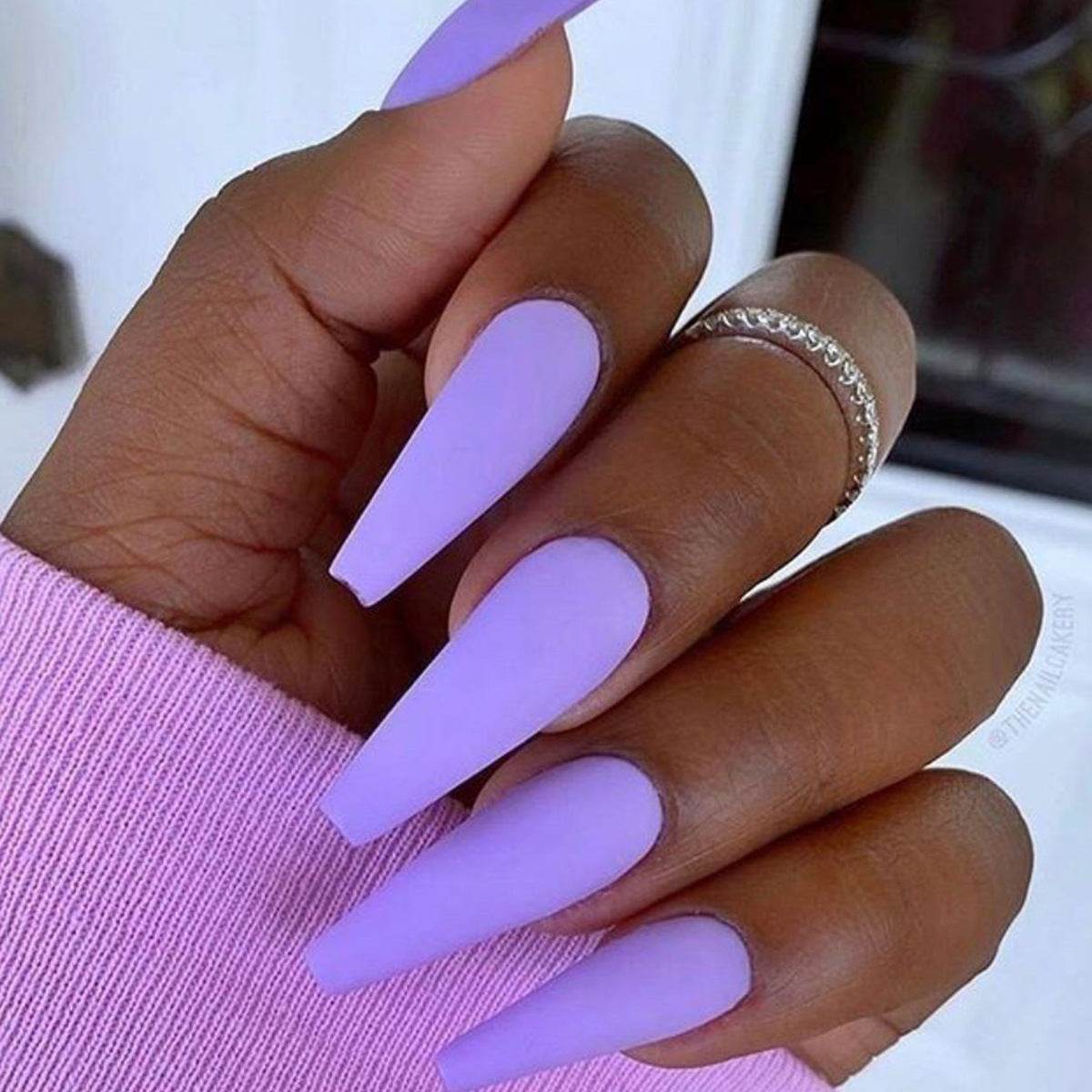 Wearing Nails Elegant Ballet Style Nail Art Kit - 24 Premium Fake Nails - Buy Center