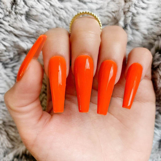 Wearing Nails Elegant Ballet Style Nail Art Kit - 24 Premium Fake Nails - Buy Center