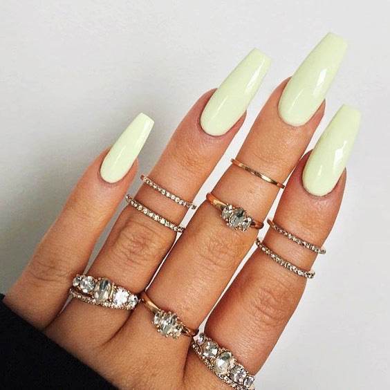 Wearing Nails Elegant Ballet Style Nail Art Kit - 24 Premium Fake Nails - Buy Center