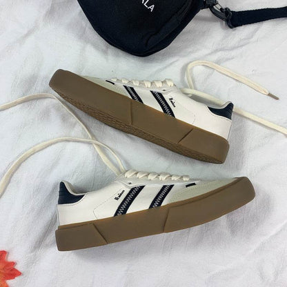 Autumn Retro White Leather Sneakers - Stylish Vulcanized Shoes for Couples - Buy Center