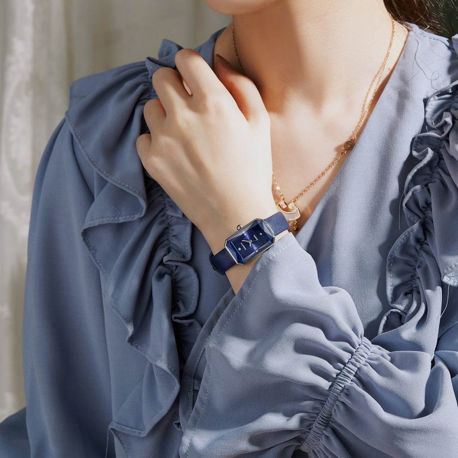 Exquisite Square Diamond Quartz Watch - Stylish & Waterproof for Women - Buy Center