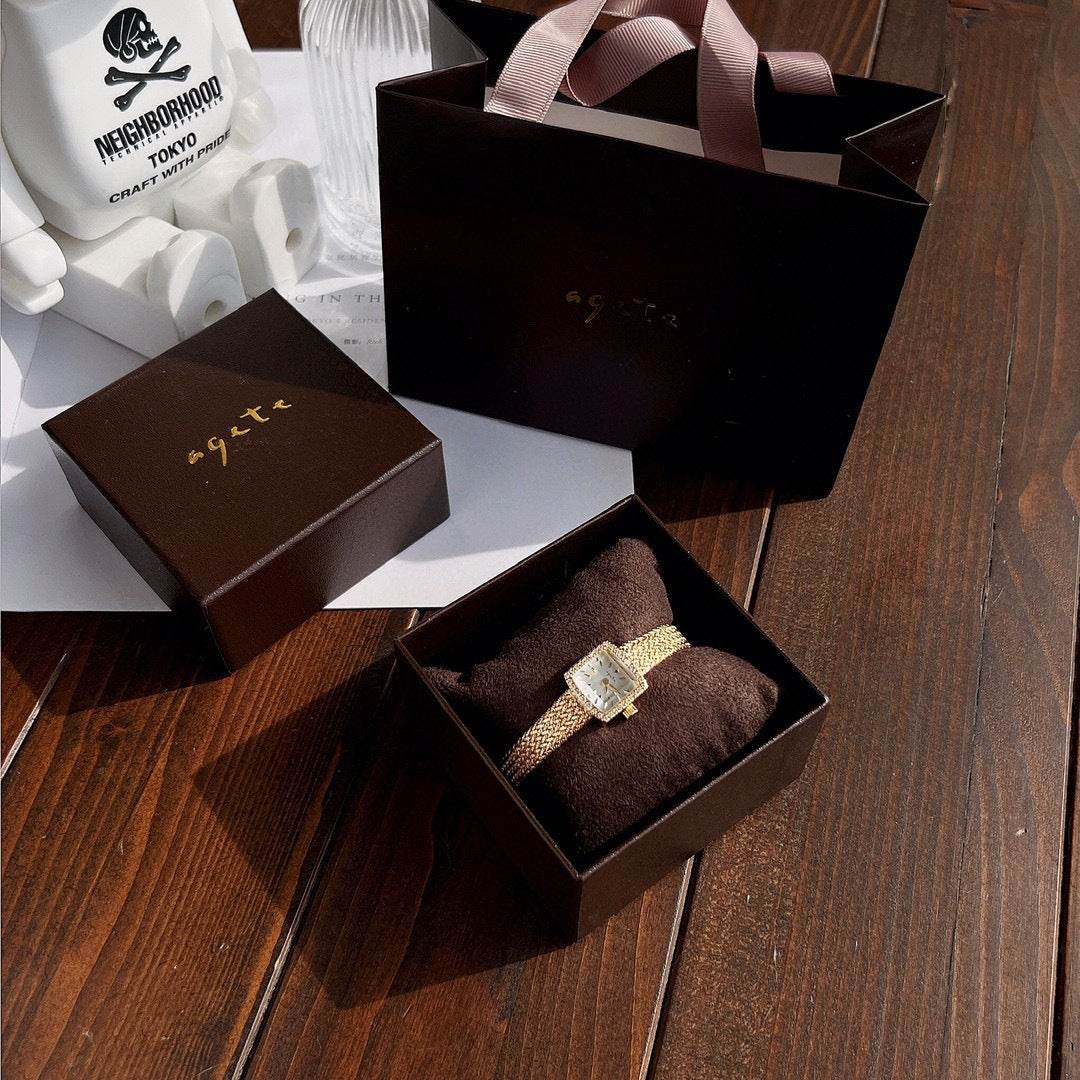 Mini Delicate Square Women's Quartz Watch - Gold Mesh & Retro Style - Buy Center