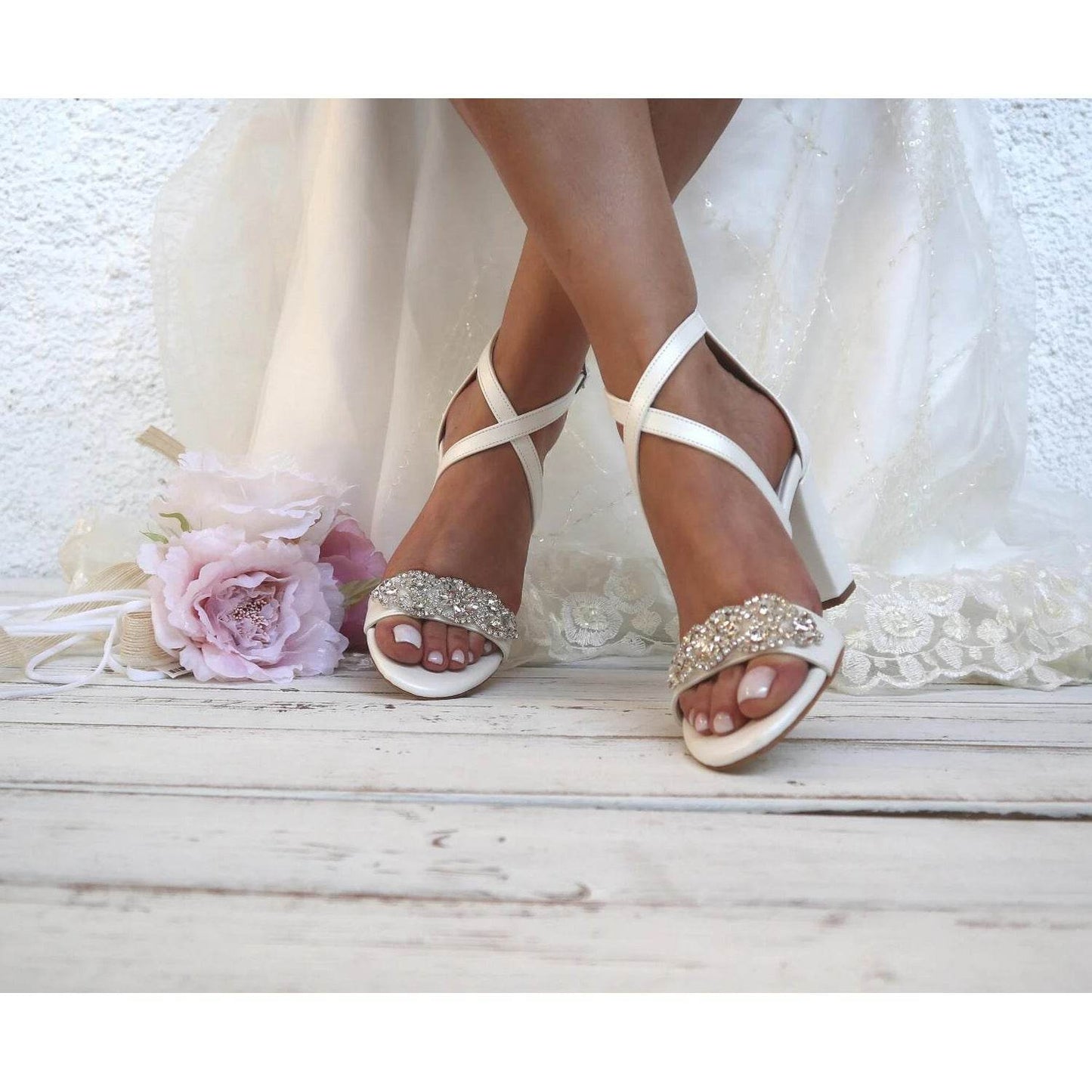 Buycenter Women's Classic White Chunky Heel Pumps - Stylish & Elegant - Buy Center