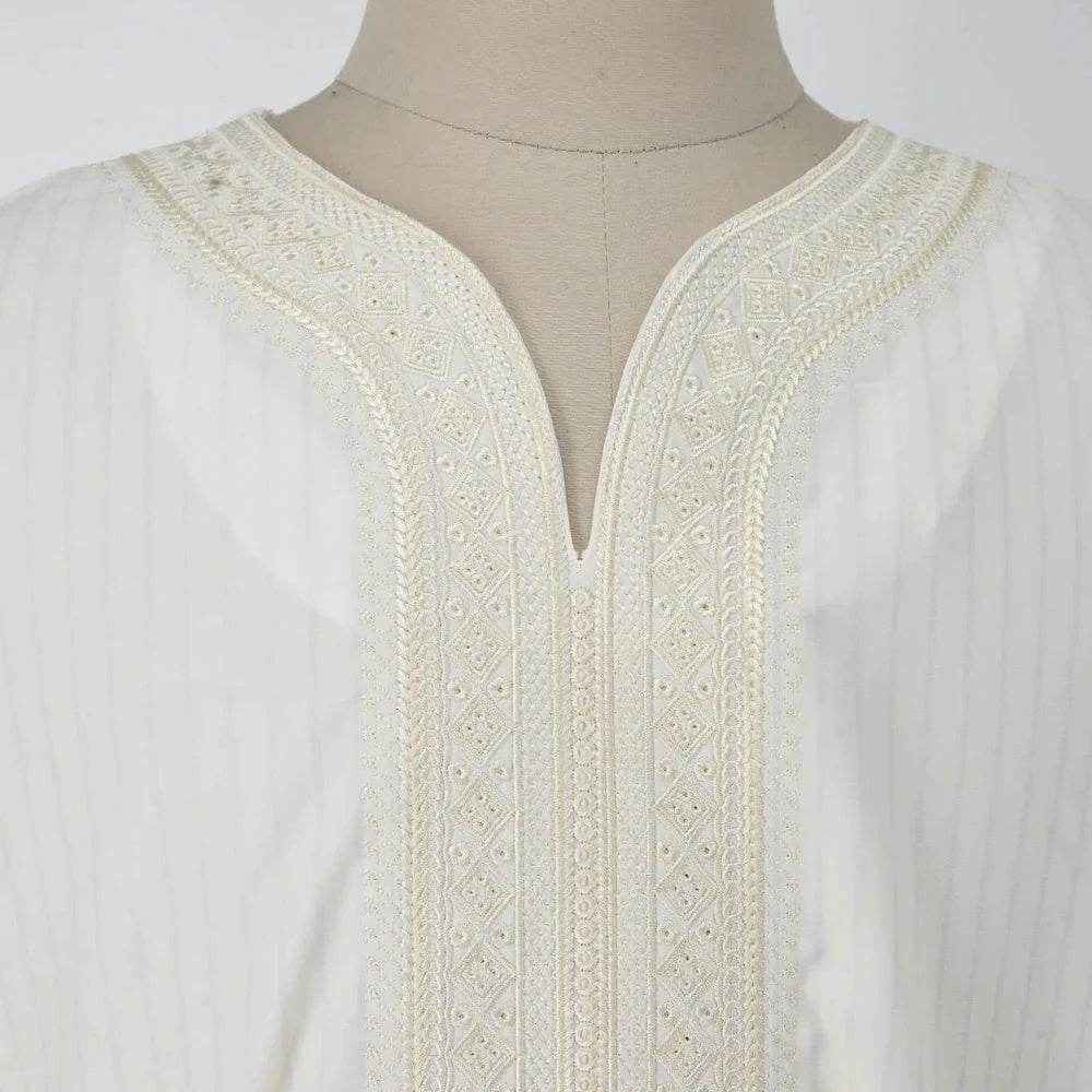 Ethnic Style White Muslim Robe - Casual Loose Fit & Elegant Embroidery