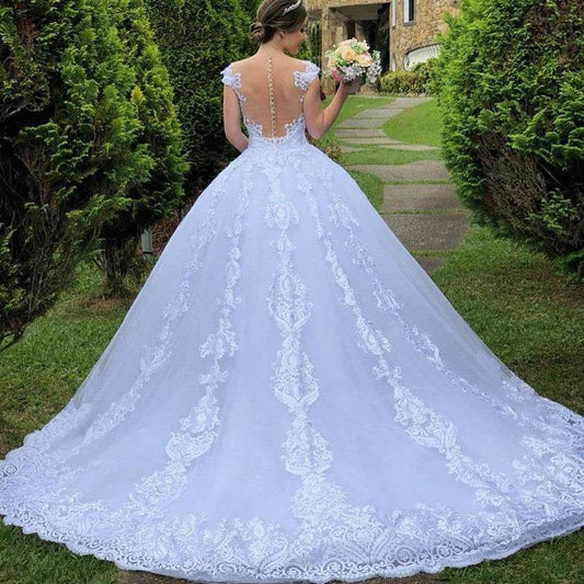 Vintage Lace Wedding Dress - Elegant White Puff Skirt for Modern Brides - Buy Center