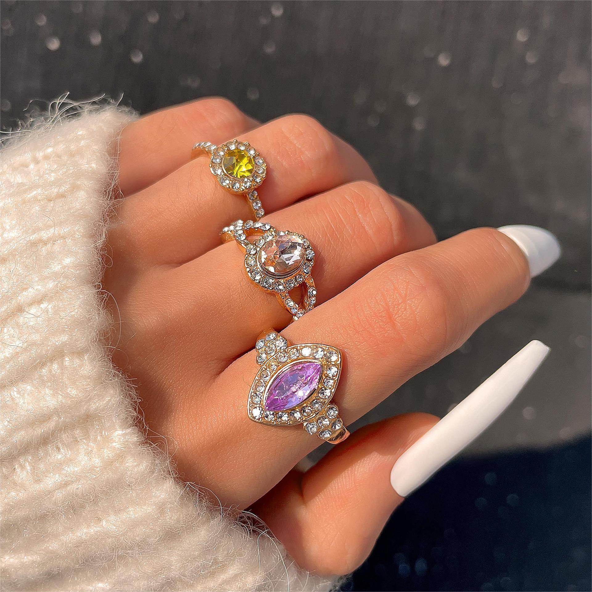 Buycenter Color Diamond Four-Piece Ring Set - Stylish Alloy Geometry - Buy Center