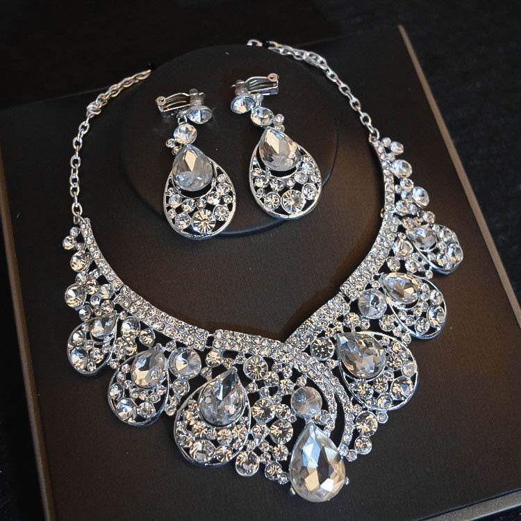 Elegant Bridal Headdress Flowers - Three-Piece Hair Accessory Set for Brides - Buy Center
