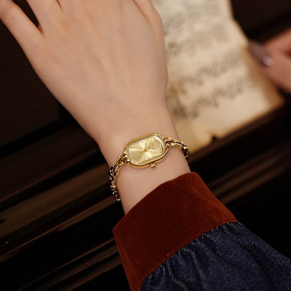 Medieval Small Golden Watch - Retro Oval Design, Lightweight Quartz Style - Buy Center