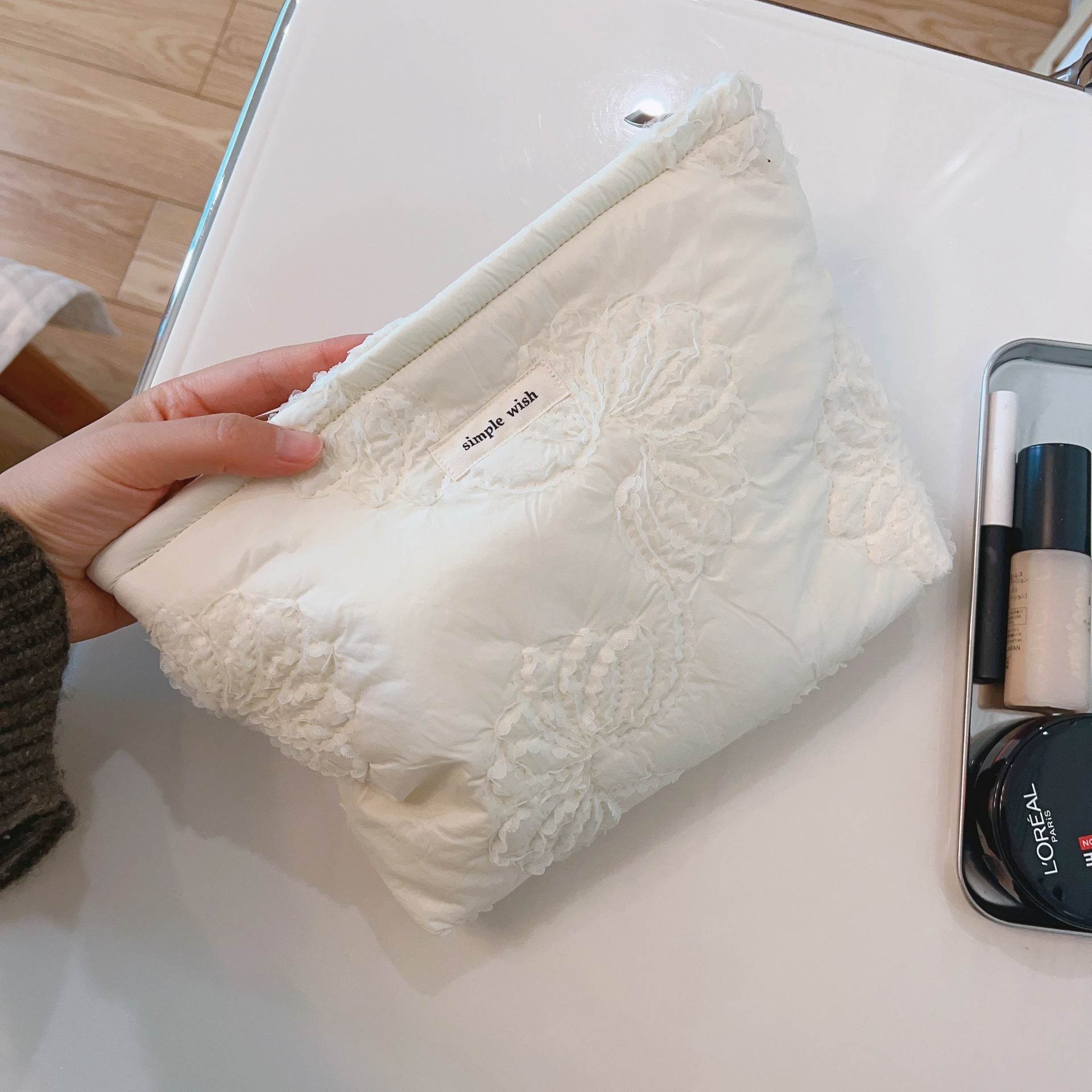 Women's Quilted Handbag - Soft Cotton Cosmetic Bag for Daily Use - Buy Center