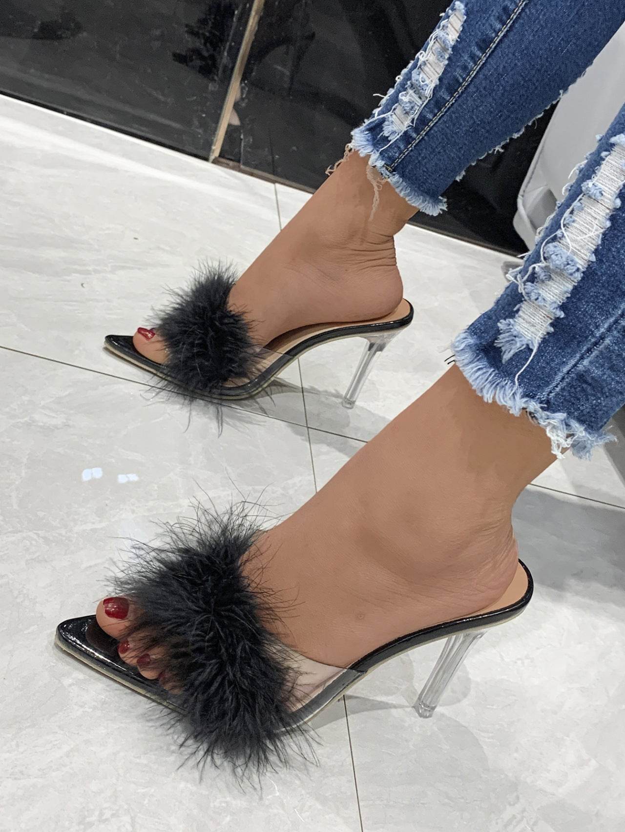 Buycenter Women's High-Heeled Furry Slippers - Stylish & Comfy Design - Buy Center