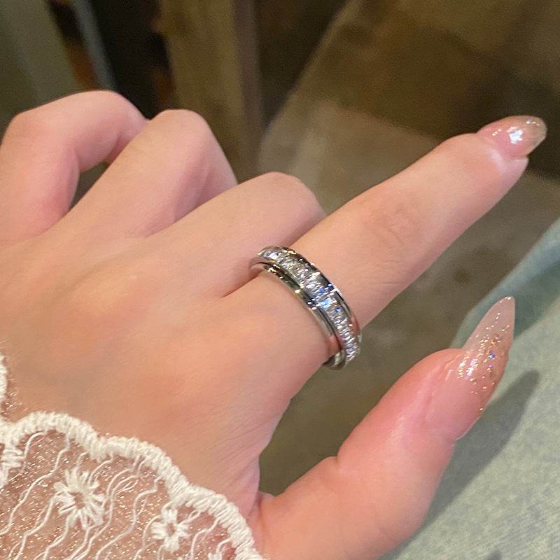Starry Ring for Women - Luxury Rotatable Titanium Steel in Silver & Gold - Buy Center
