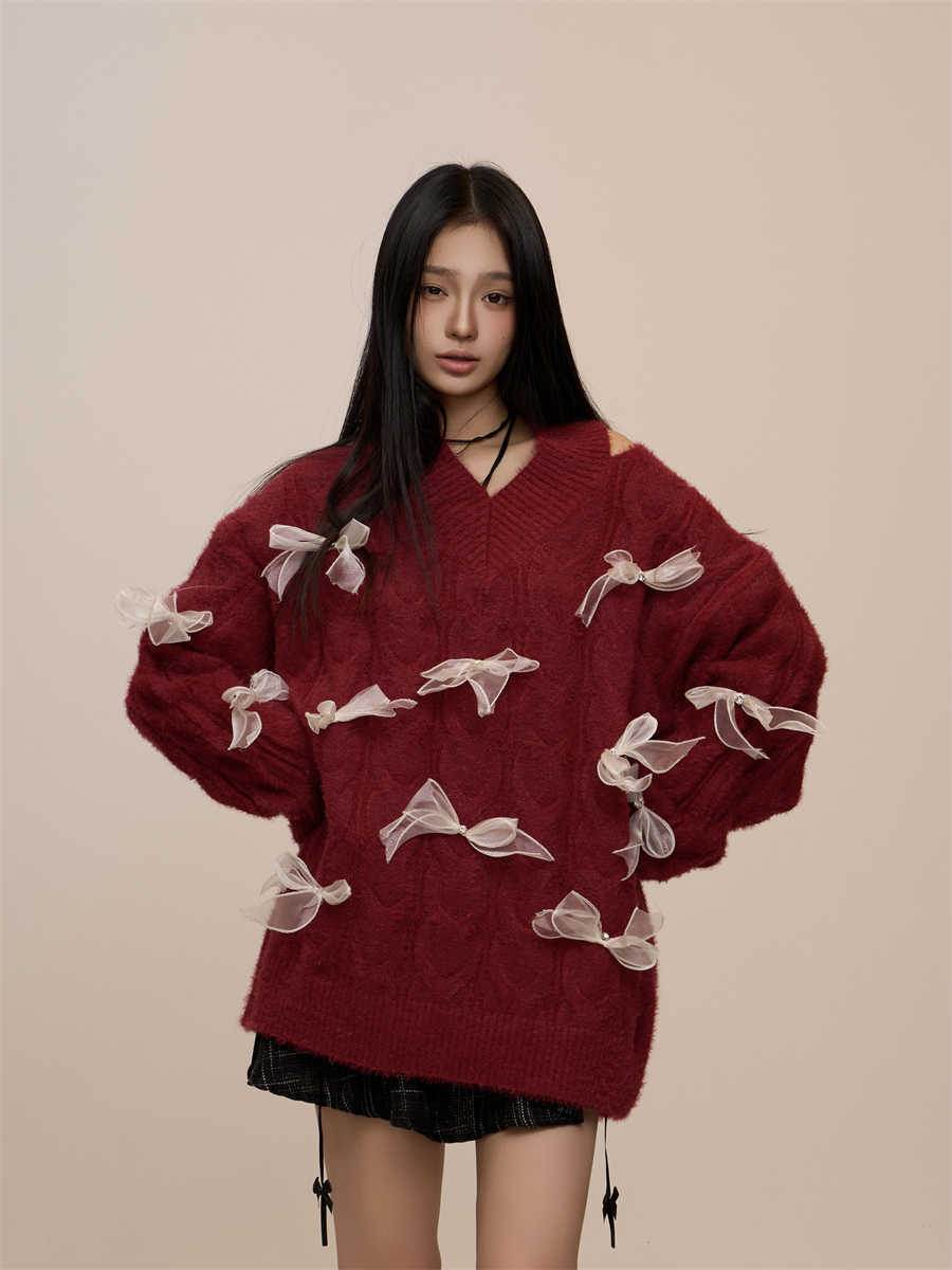 Buycenter Red Bow Design Sweater - Stylish Pullover for Every Occasion - Buy Center