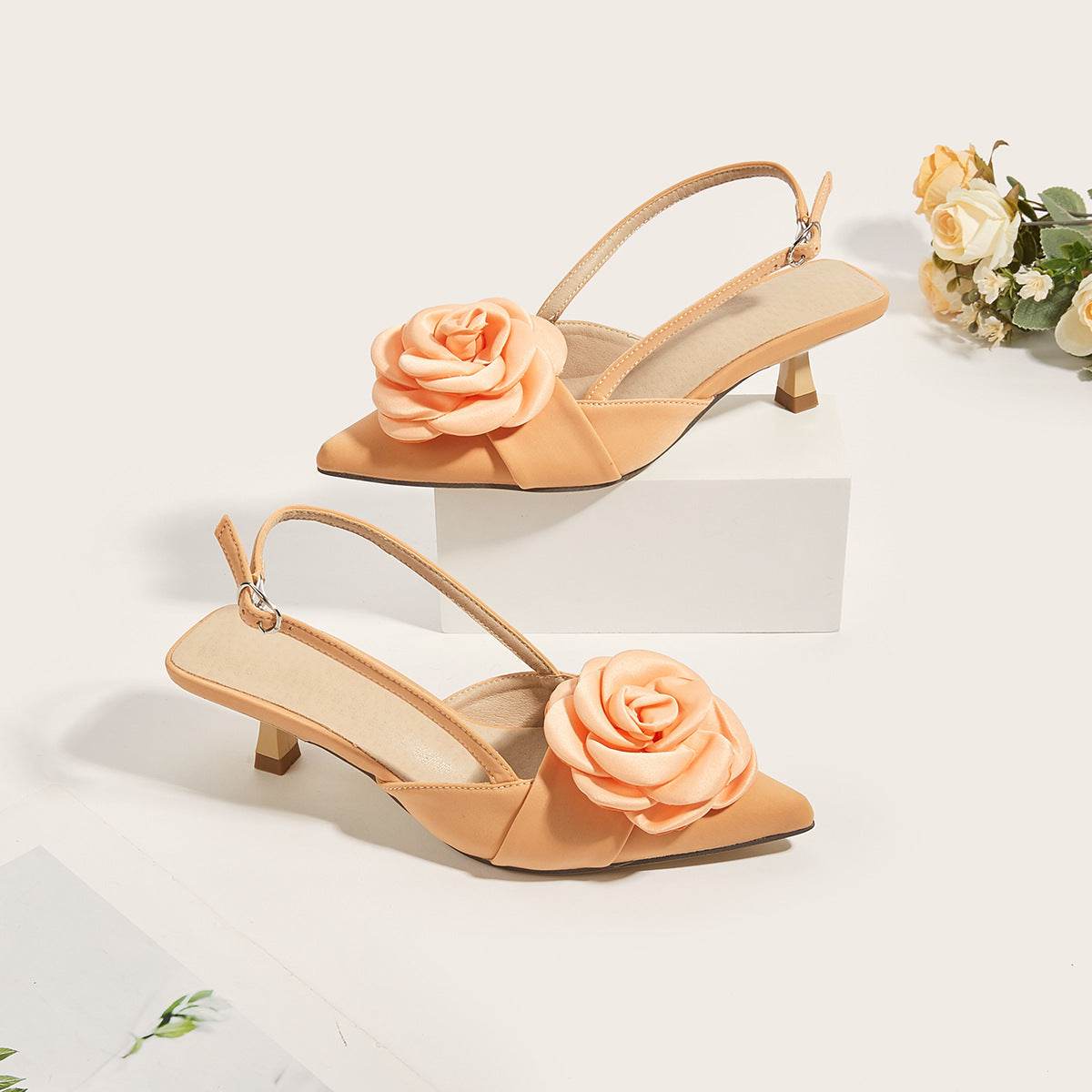 Elegant Three-Dimensional Flower Kitten Heel Pumps - Stylish Women's Shoes - Buy Center