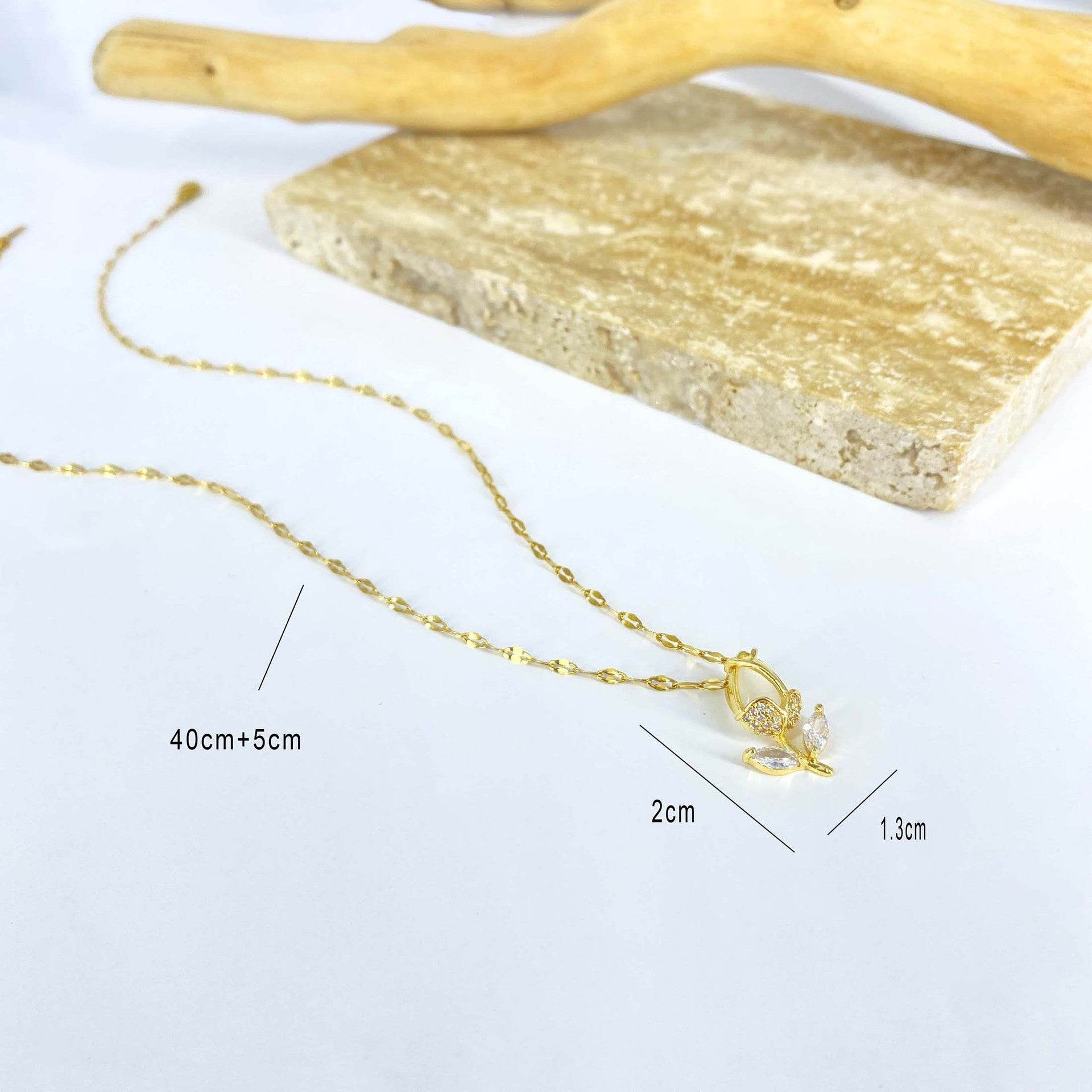 Buy Center Elegant Tulip Necklace Set - Fashion Jewelry for All - Buy Center