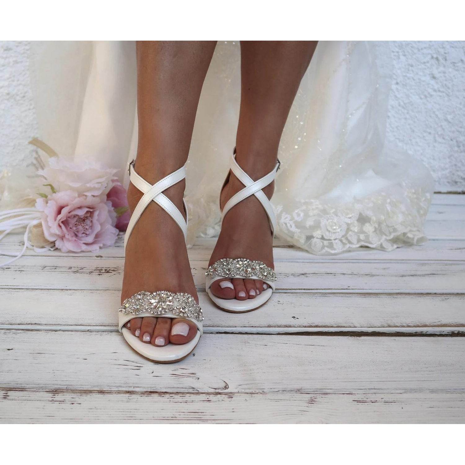 Buycenter Women's Classic White Chunky Heel Pumps - Stylish & Elegant - Buy Center