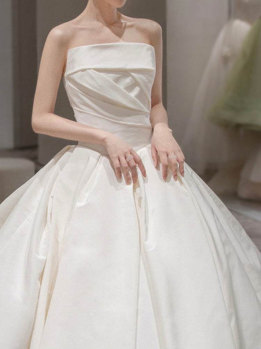 Elegant Women's Satin Tube Top Wedding Dress - French Style & Large Tail - Buy Center