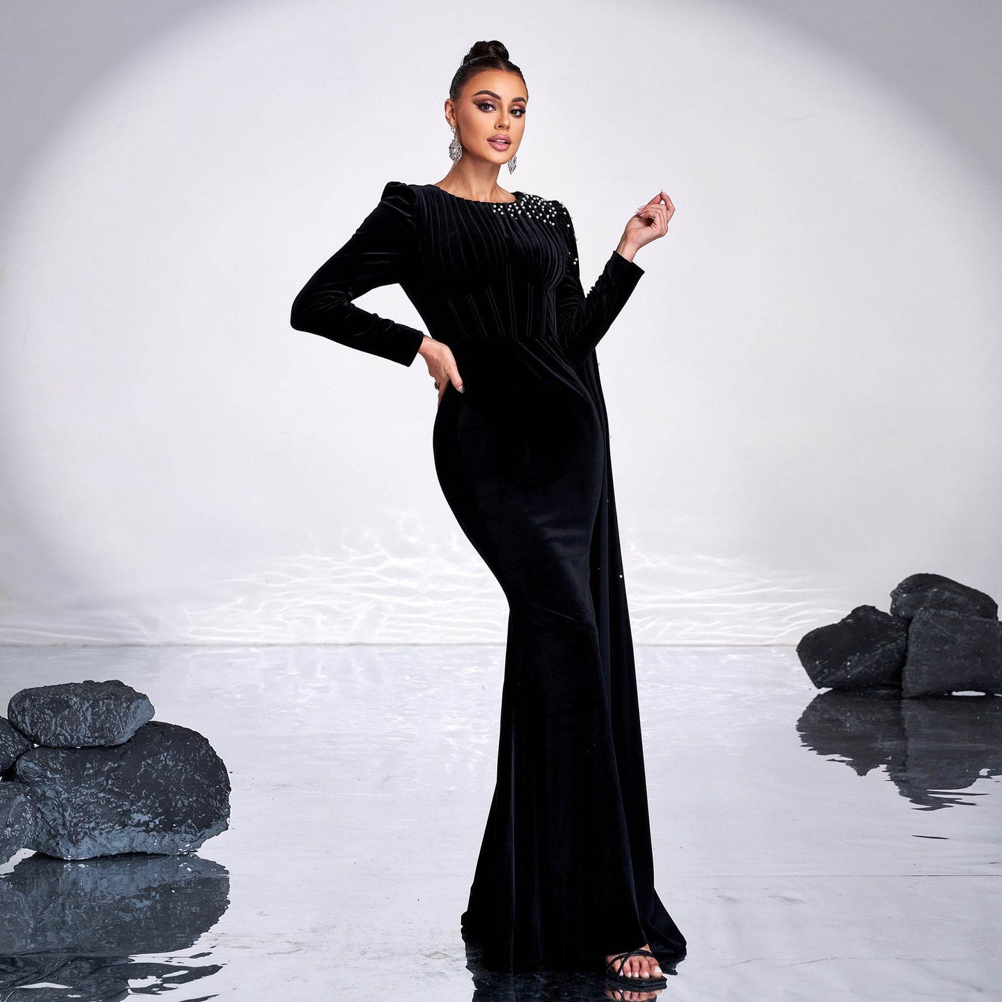 Elegant Velvet Round Neck Dress - Long Sleeve Rhinestone Evening Wear - Buy Center