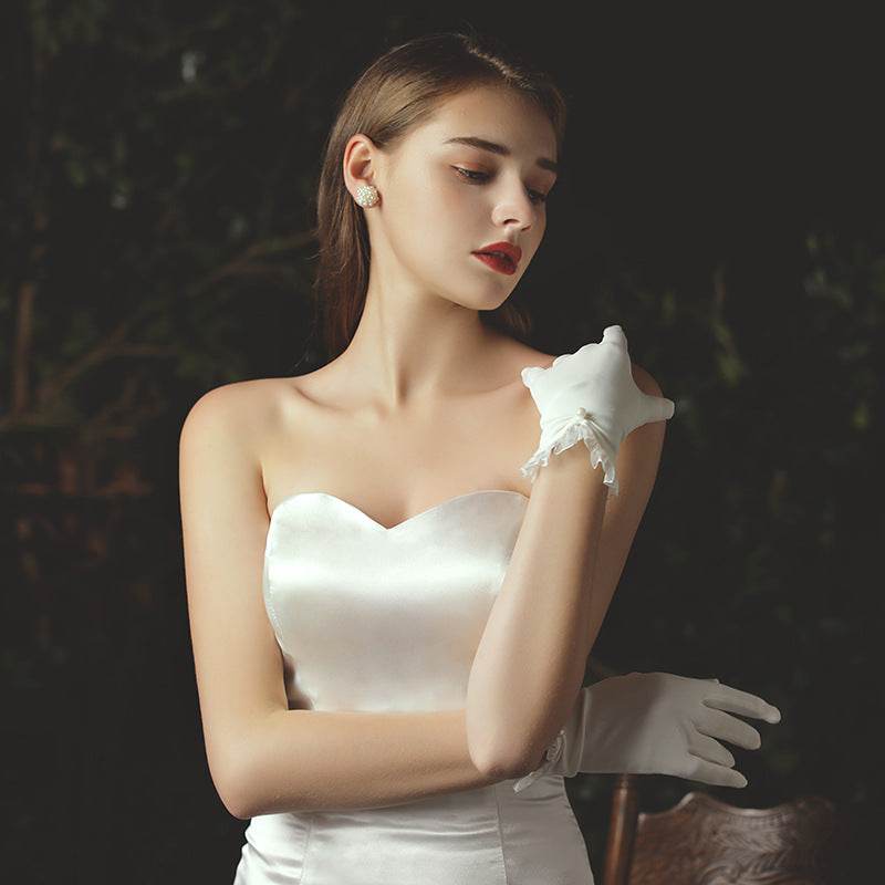 Elegant Short Tulle Bridal Gloves - Perfect Wedding Accessory for Brides - Buy Center