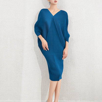 Women's Plus Size Pleated Dress - Elegant Batwing Sleeves & Slimming Fit - Buy Center