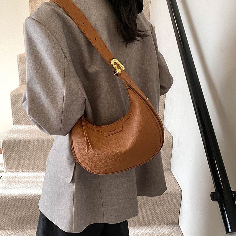 Stylish Women's Shoulder Messenger Bag - Chain Detail, 5 Trendy Colors - Buy Center