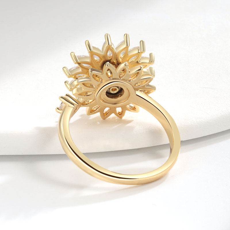 Buy Center S925 Sterling Silver Ring for Women - Adjustable Daisy Design - Buy Center