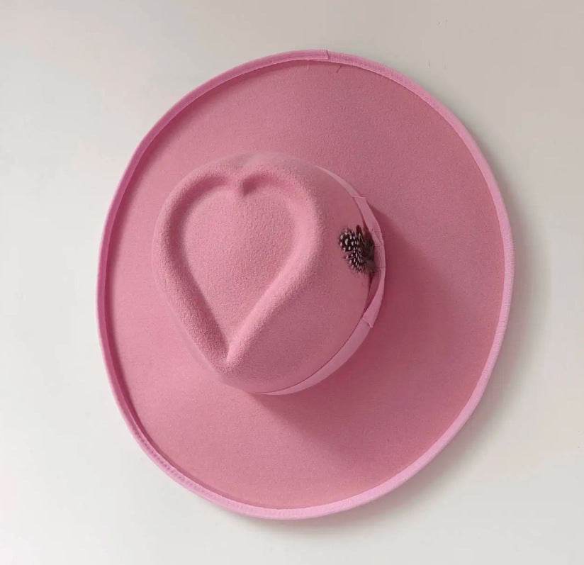 Love Top Woolen Fashion Hat - Stylish Winter Accessory for Women - Buy Center