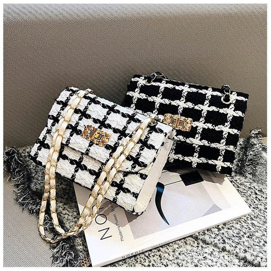 Buycenter Women's Trendy Chain Crossbody Bag - Stylish PU Fashion Accessory - Buy Center