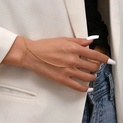 Buy Center Creative Finger Love Chain Bracelet - Elegant Gold Designs - Buy Center