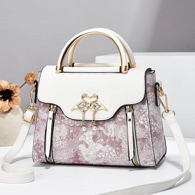 Buycenter Simple Crossbody Bag - Stylish and Versatile for Everyday Use - Buy Center