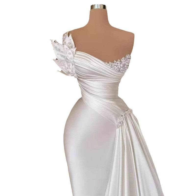 Elegant White Satin Wedding Dress - Lightweight Sleeveless for All Sizes - Buy Center