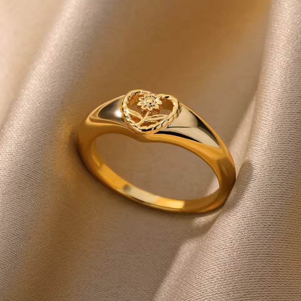 Buy Center Heart-Shaped Sunflower Ring - Hollow Out Design for Women - Buy Center