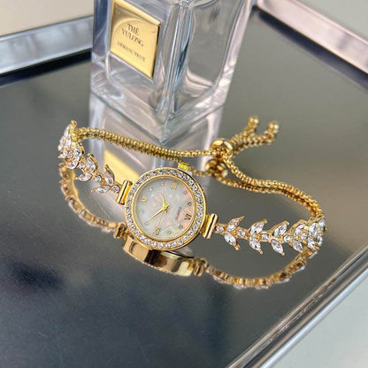 BuyCenter Luxury Quartz Watch - Diamond-Embedded Adjustable Bracelet - Buy Center