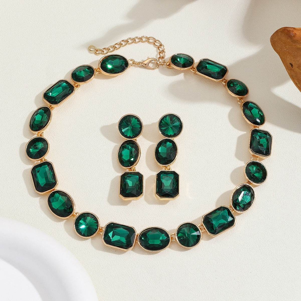 Antique Style Crystal Gems Necklace Set - Luxurious Jewelry for Women - Buy Center