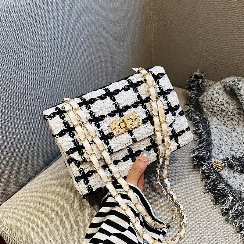 Buycenter Women's Trendy Chain Crossbody Bag - Stylish PU Fashion Accessory - Buy Center