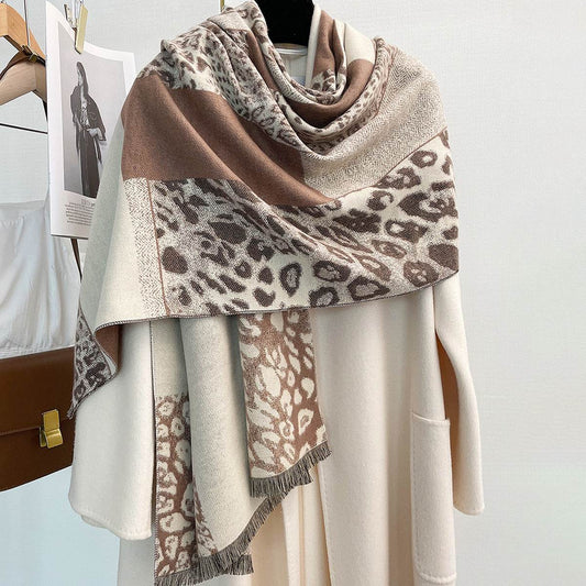 Color-Blocking Leopard Print Scarf - Thick, Warm & Stylish for Winter - Buy Center