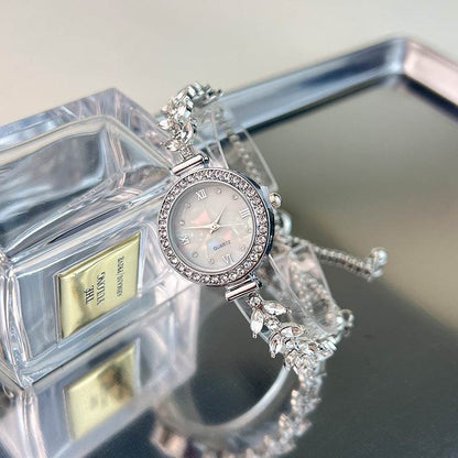 BuyCenter Luxury Quartz Watch - Diamond-Embedded Adjustable Bracelet - Buy Center