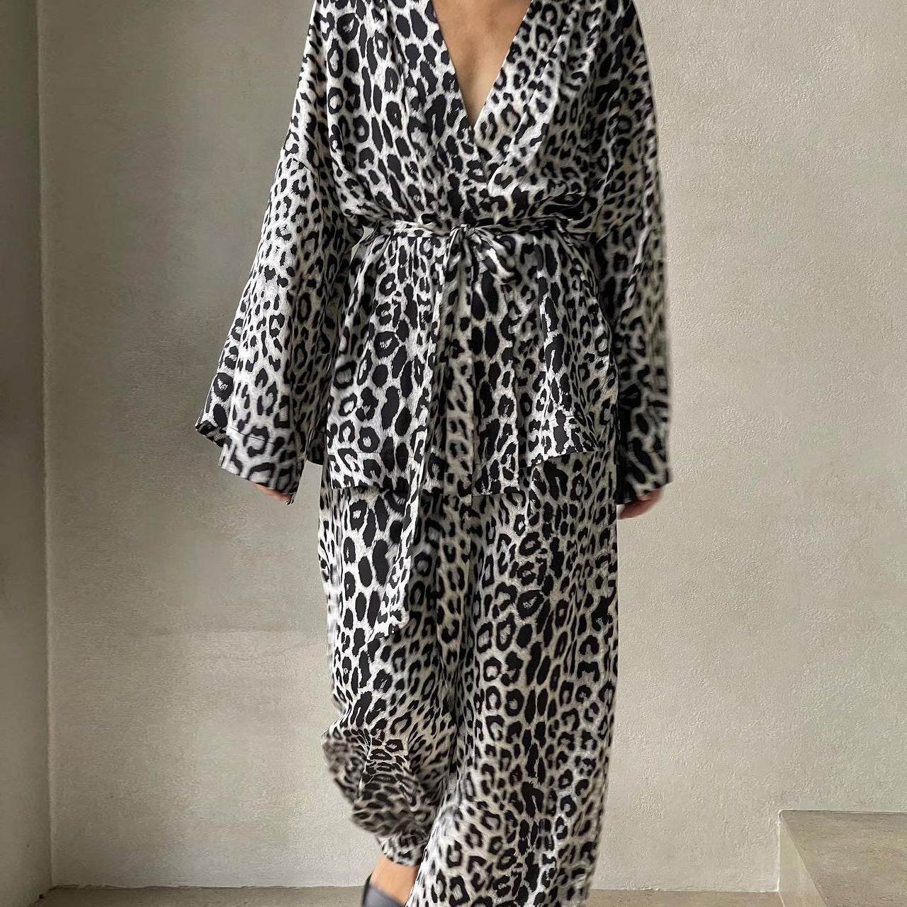 Women's Leopard Print Two-Piece Suit - Chic Long-Sleeved Style 2025 - Buy Center