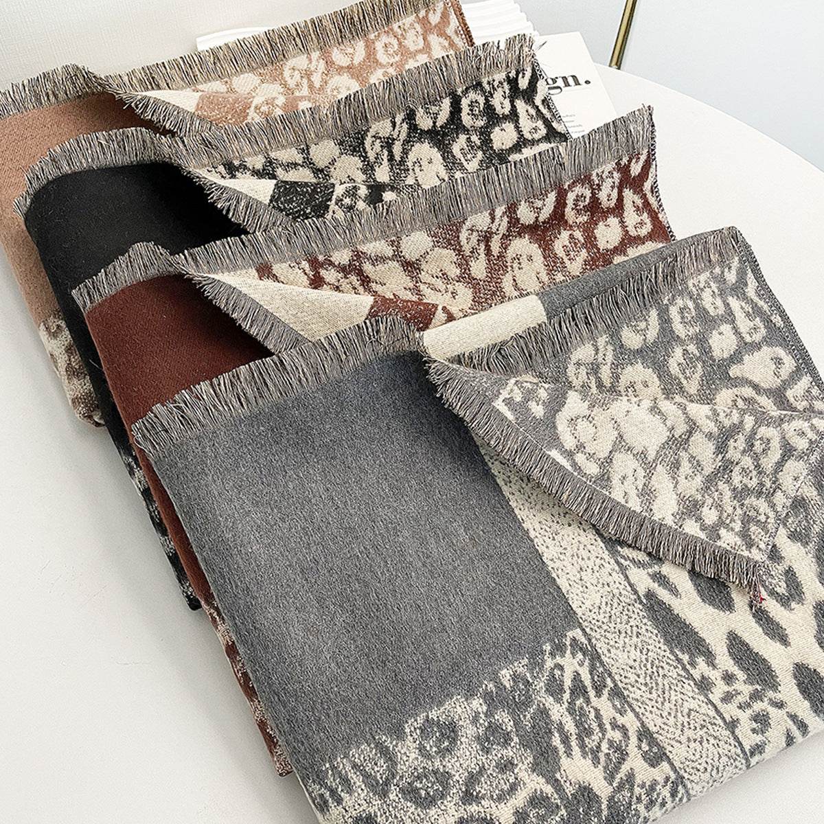 Color-Blocking Leopard Print Scarf - Thick, Warm & Stylish for Winter - Buy Center