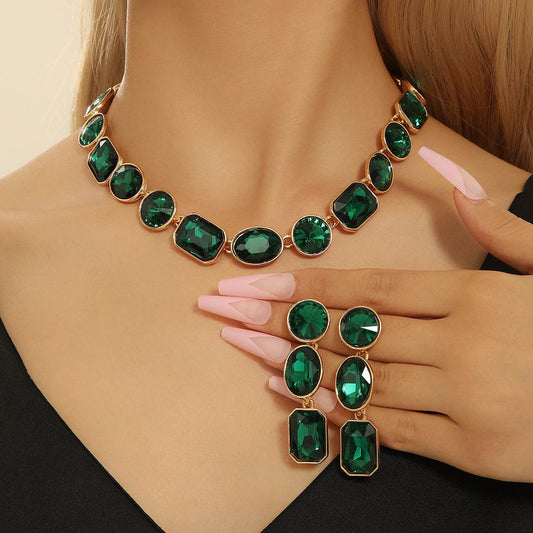 Antique Style Crystal Gems Necklace Set - Luxurious Jewelry for Women - Buy Center