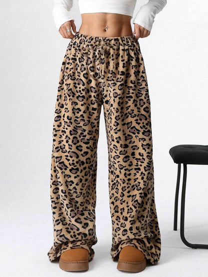 Trendy Leopard Print Wide Leg Pants - Chic Style for Every Occasion - Buy Center
