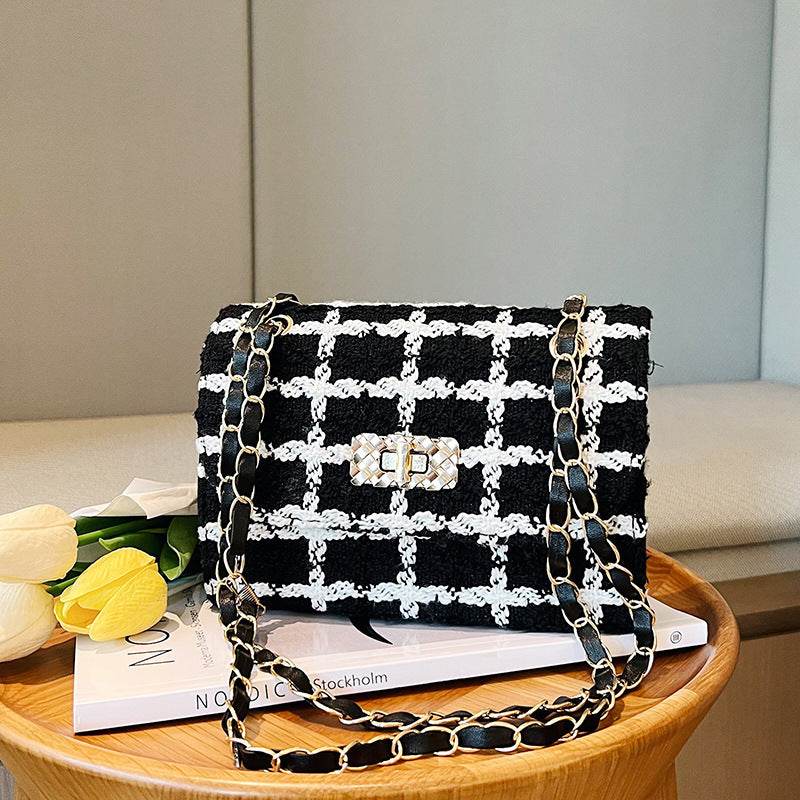 Buycenter Women's Trendy Chain Crossbody Bag - Stylish PU Fashion Accessory - Buy Center
