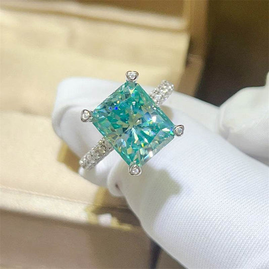 Buy Center 5 Karat Green Moissanite Ring - Elegant Silver U-Shaped Design - Buy Center