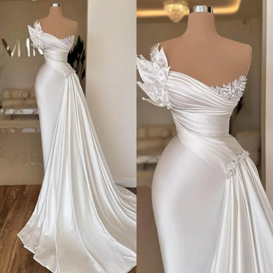 Elegant White Satin Wedding Dress - Lightweight Sleeveless for All Sizes - Buy Center