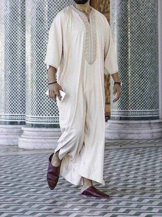 Ethnic Style White Muslim Robe - Casual Loose Fit & Elegant Embroidery