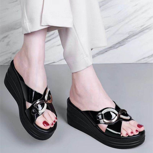 Thick Bottom Women's Wedgy Slippers - Stylish Round Toe Design for Comfort - Buy Center