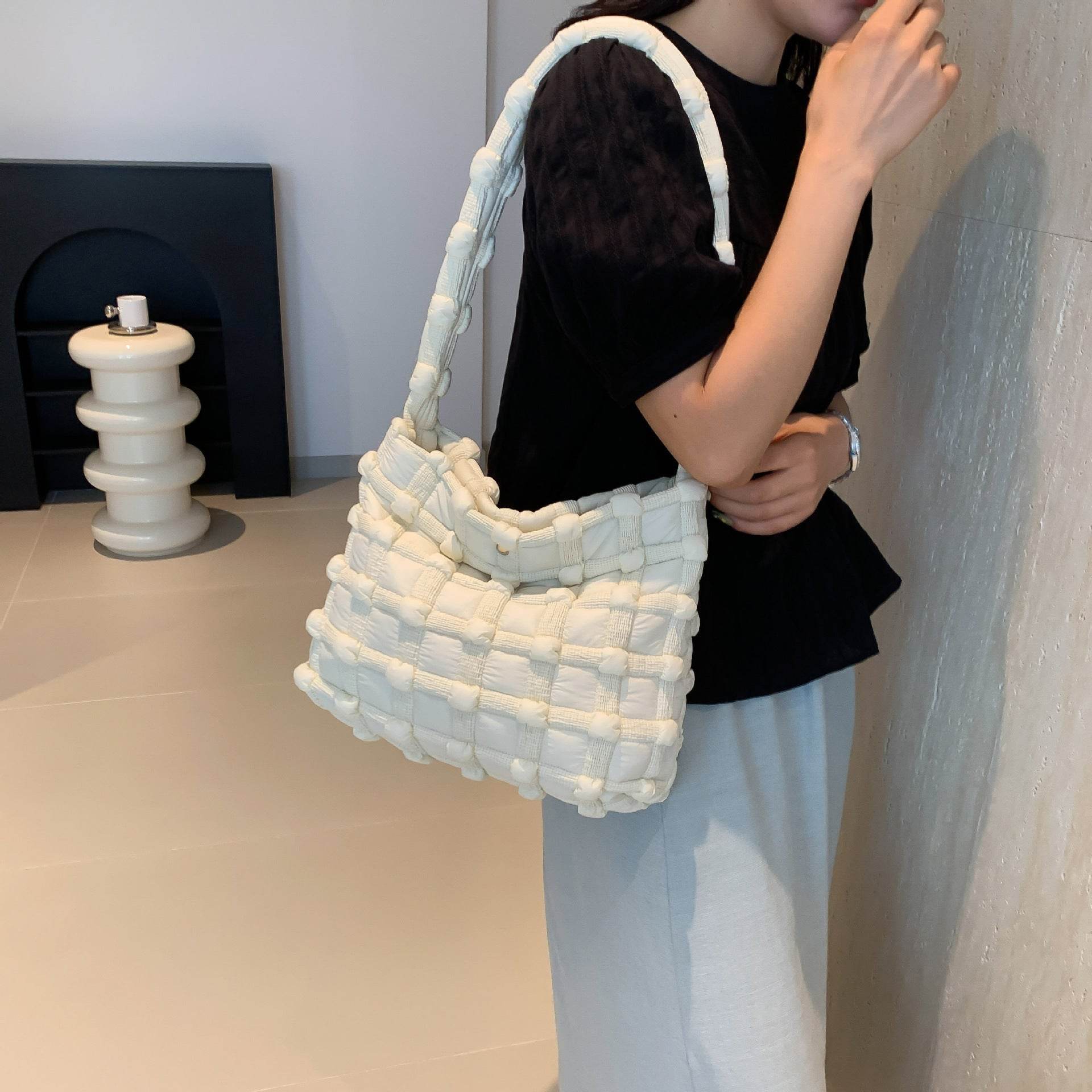 Buycenter Large Capacity Shoulder Bag - Versatile for Daily Fashion Use - Buy Center
