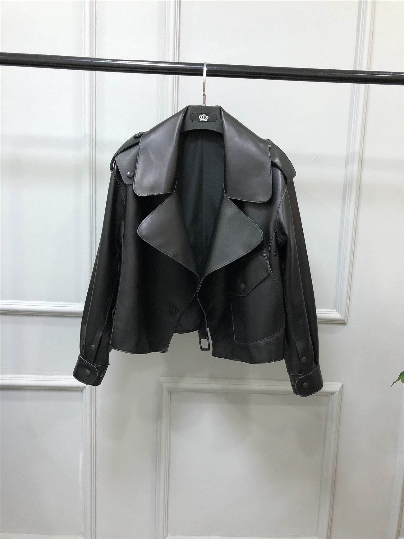 Women's Short Loose Black Sheepskin Jacket - Stylish & Comfortable Fit - Buy Center